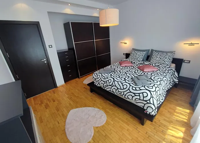 Simply The - Vitosha Blvd Appartement Sofia